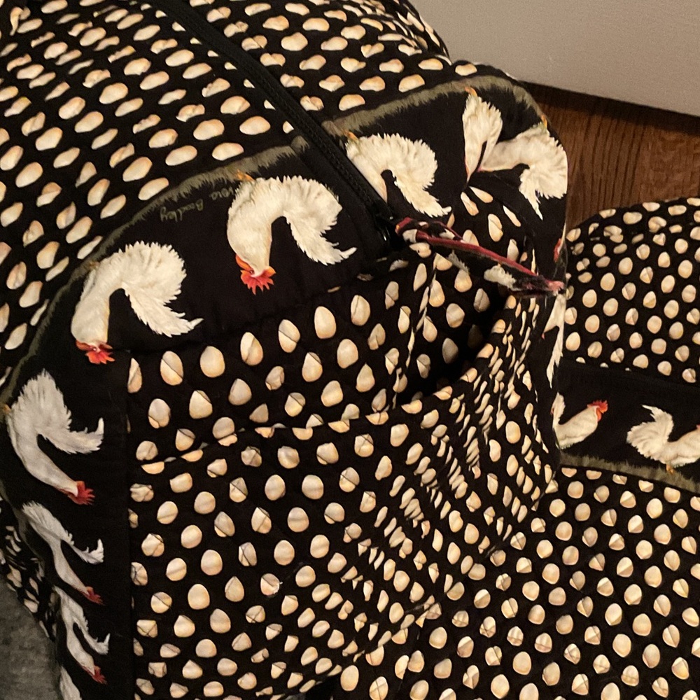 Vera Bradley Black Chicken Egg Large Duffle Garment Bag - Picture 2 of 3
